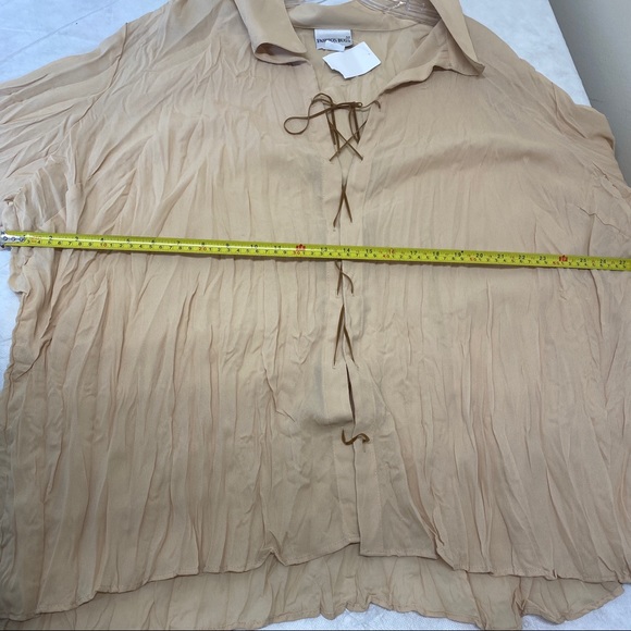 Vintage Fashion Bug Tan  Crinkle Fabric Lace Up Top Size 30/32 - Picture 7 of 7